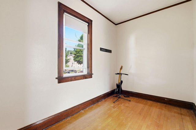 1035 E Potter AVENUE, Milwaukee, WI 53207