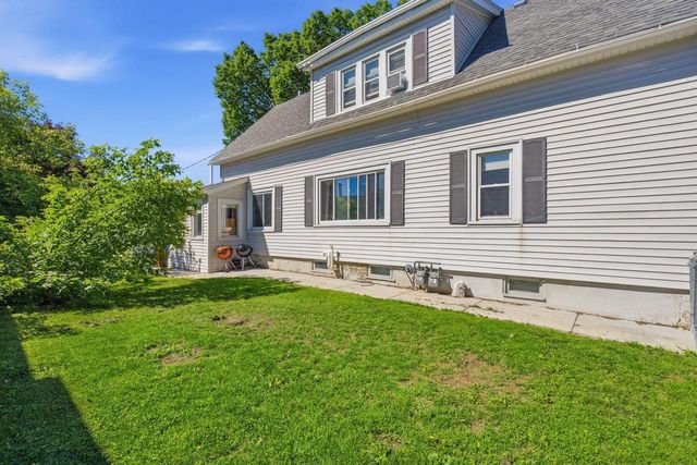 1035 E Potter AVENUE, Milwaukee, WI 53207
