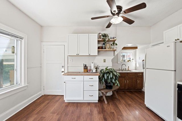 1035 E Potter AVENUE, Milwaukee, WI 53207