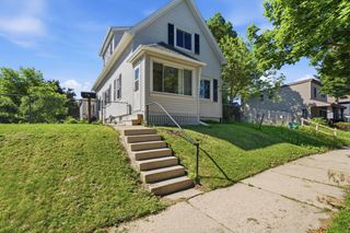 1035 E Potter AVENUE, Milwaukee, WI 53207