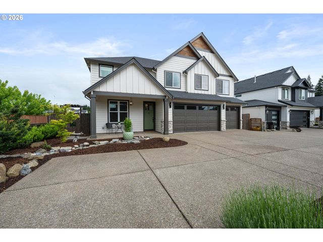 1615 N PINE St, Canby, OR 97013