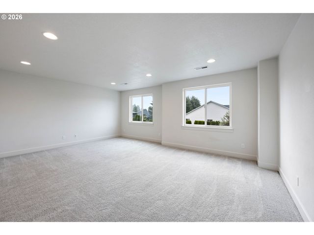 1615 N PINE St, Canby, OR 97013