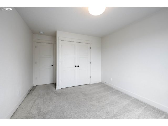 1615 N PINE St, Canby, OR 97013