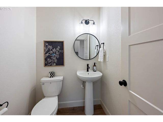 1615 N PINE St, Canby, OR 97013