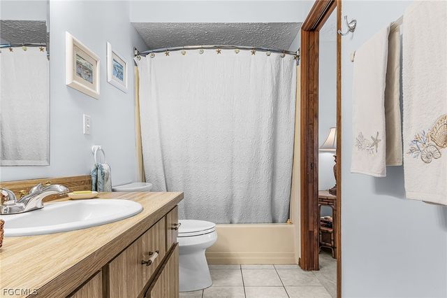 4215 SW 13th AVE, Cape Coral, FL 33914