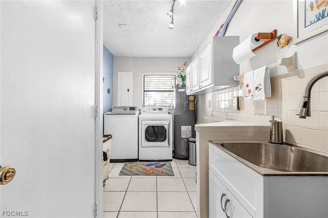 4215 SW 13th AVE, Cape Coral, FL 33914