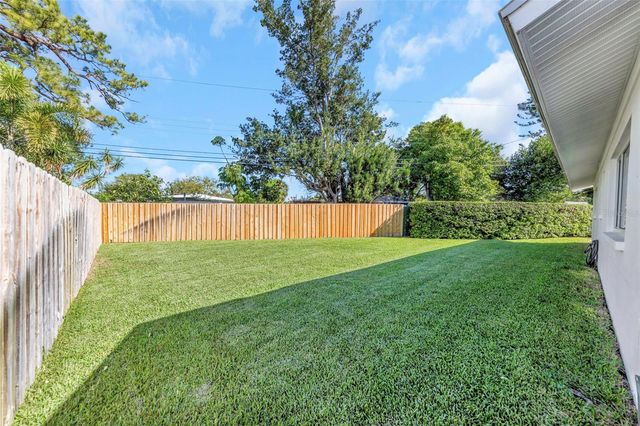 6613 FLAMINGO WAY S, St Petersburg, FL 33707