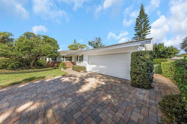 6613 FLAMINGO WAY S, St Petersburg, FL 33707