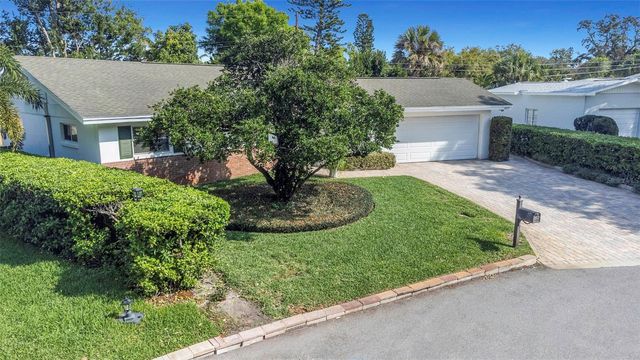 6613 FLAMINGO WAY S, St Petersburg, FL 33707