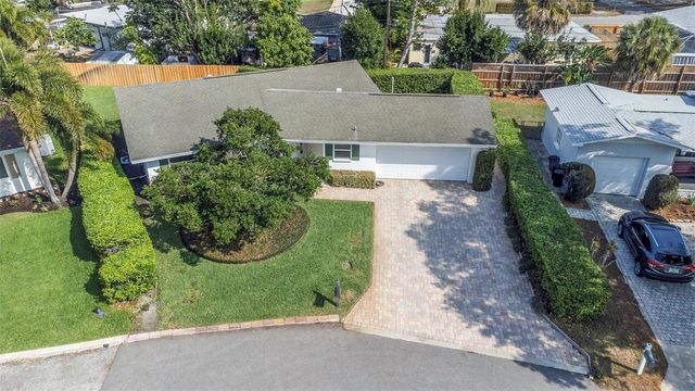 6613 FLAMINGO WAY S, St Petersburg, FL 33707