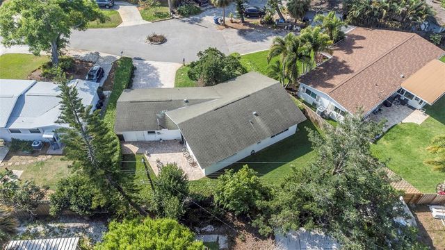 6613 FLAMINGO WAY S, St Petersburg, FL 33707