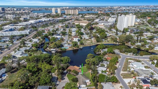 6613 FLAMINGO WAY S, St Petersburg, FL 33707