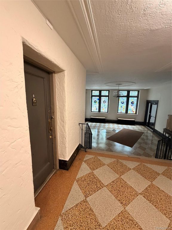 4414 Cayuga Avenue 1B, Bronx, NY 10471 — photo 3