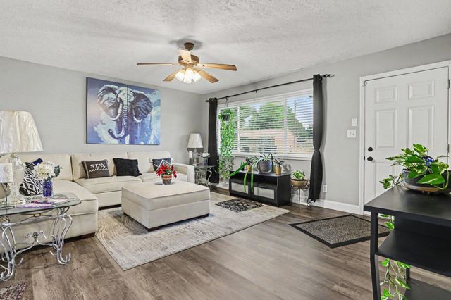 1280 Smith Road, Columbus, OH 43207