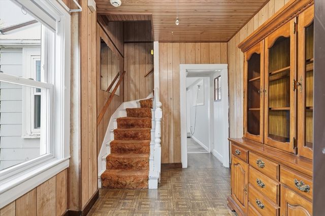 68 Western Ave, Lynn, MA 01904