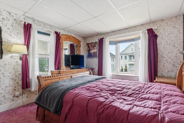 68 Western Ave, Lynn, MA 01904