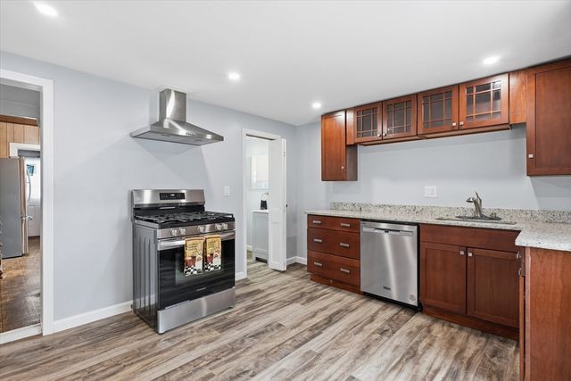 68 Western Ave, Lynn, MA 01904