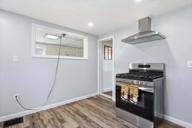 68 Western Ave, Lynn, MA 01904