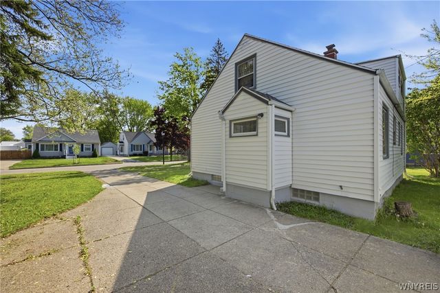96 Mayfield Avenue, Tonawanda, NY 14150