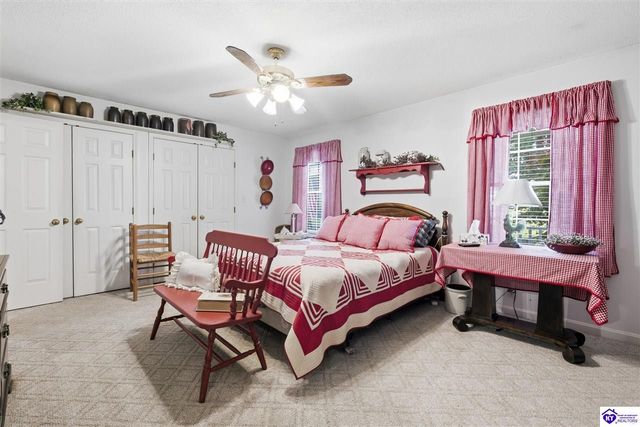 367 S Black Branch Road, Cecilia, KY 42724