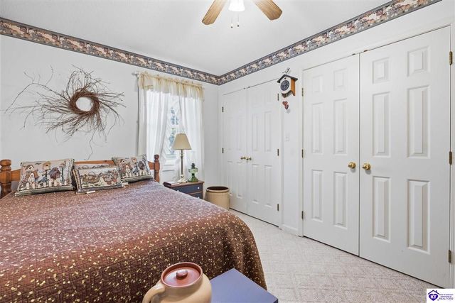 367 S Black Branch Road, Cecilia, KY 42724