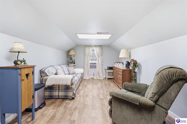 367 S Black Branch Road, Cecilia, KY 42724