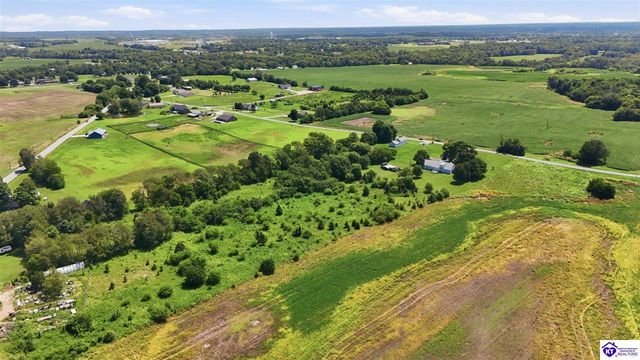367 S Black Branch Road, Cecilia, KY 42724