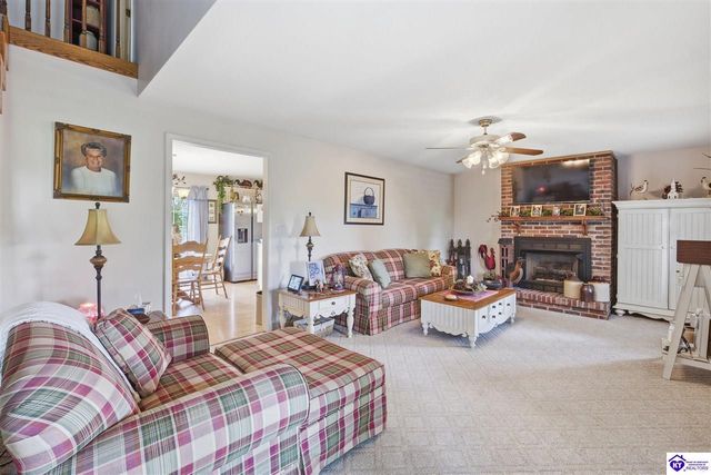 367 S Black Branch Road, Cecilia, KY 42724