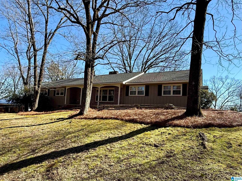 115 MOUNTAIN DRIVE, Oneonta, AL 35121