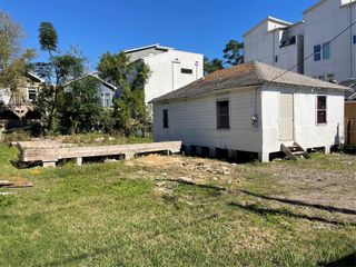 1210 Winter Street, Houston, TX 77007