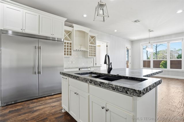 12014 S Kingston Place, Tulsa, OK 74137