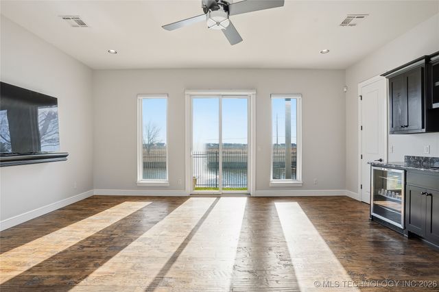 12014 S Kingston Place, Tulsa, OK 74137