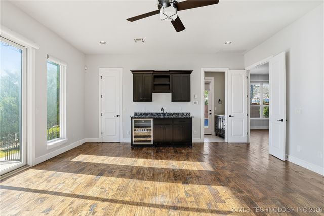 12014 S Kingston Place, Tulsa, OK 74137