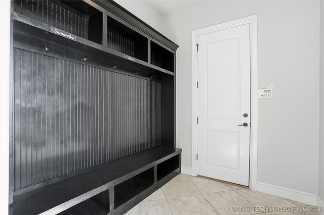 12014 S Kingston Place, Tulsa, OK 74137