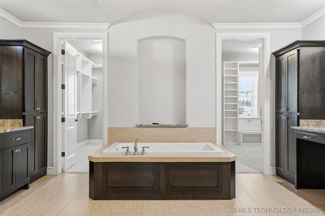 12014 S Kingston Place, Tulsa, OK 74137