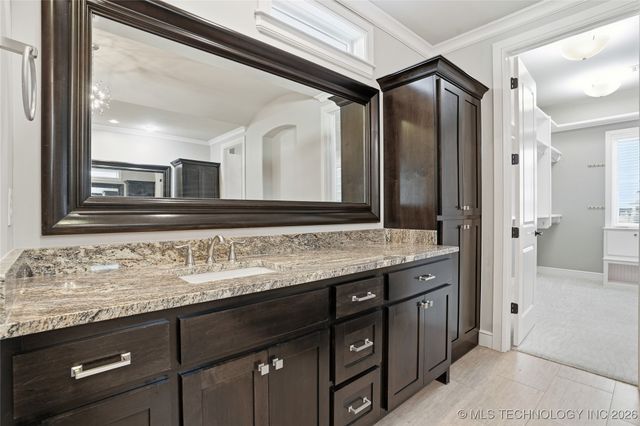 12014 S Kingston Place, Tulsa, OK 74137