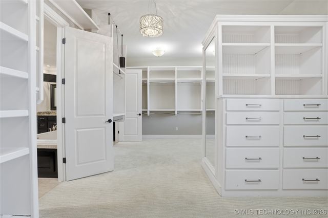 12014 S Kingston Place, Tulsa, OK 74137