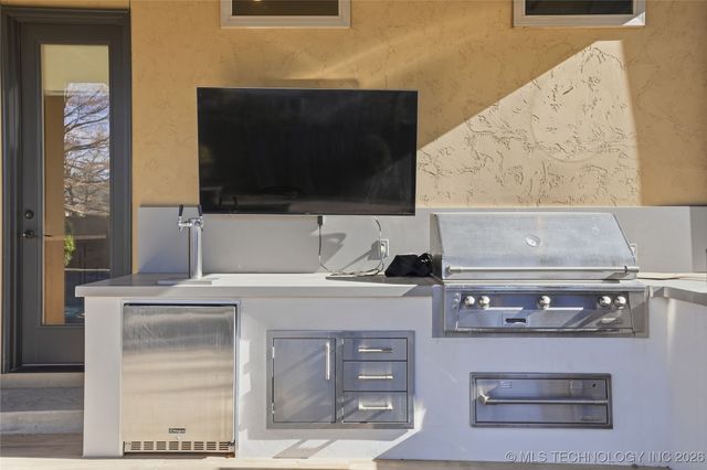 12014 S Kingston Place, Tulsa, OK 74137