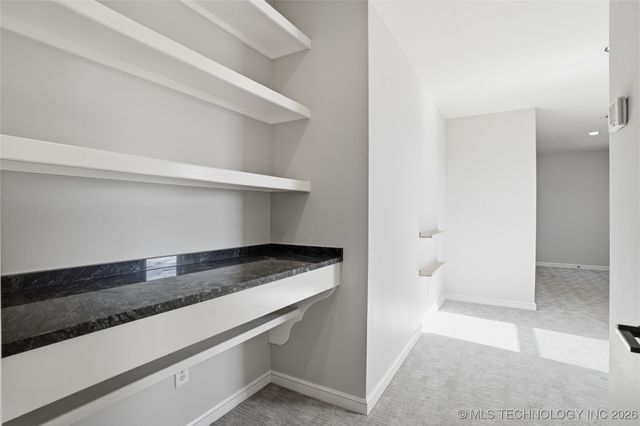 12014 S Kingston Place, Tulsa, OK 74137