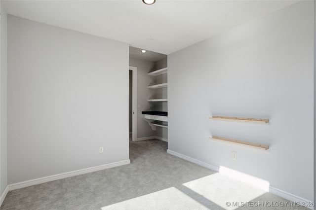 12014 S Kingston Place, Tulsa, OK 74137