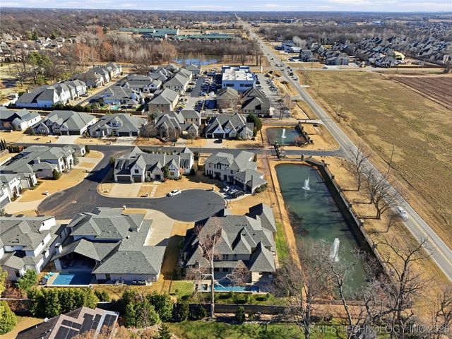 12014 S Kingston Place, Tulsa, OK 74137