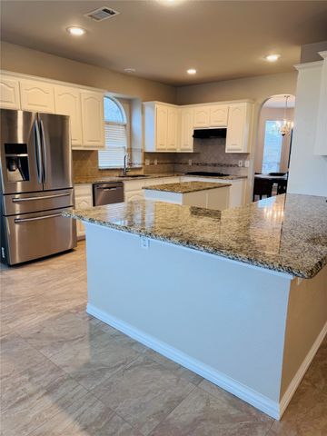 7814 Corona Court, Arlington, TX 76002