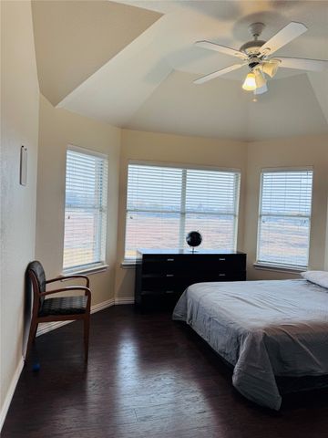 7814 Corona Court, Arlington, TX 76002