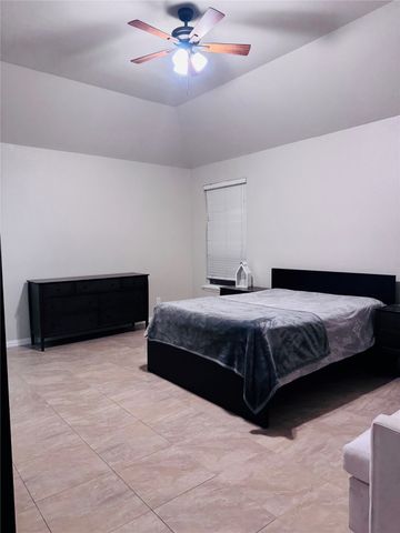 7814 Corona Court, Arlington, TX 76002