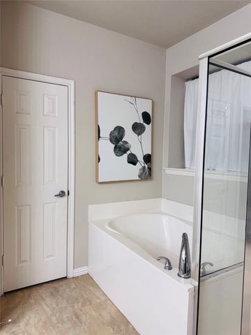 7814 Corona Court, Arlington, TX 76002