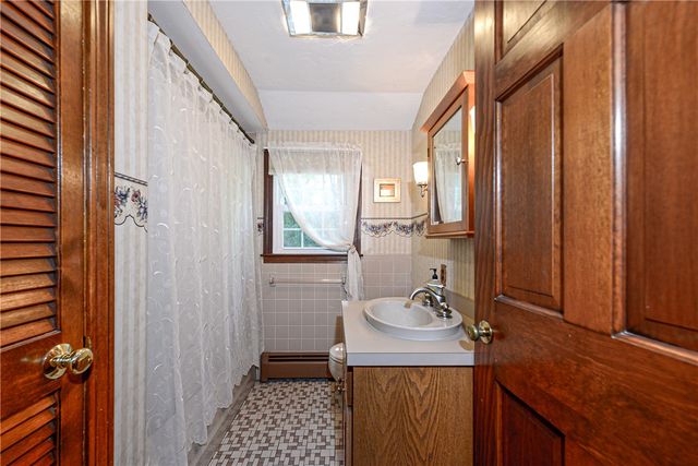 132 Sheffield Hill Road, Exeter, RI 02882