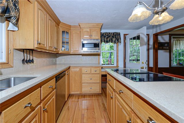 132 Sheffield Hill Road, Exeter, RI 02882