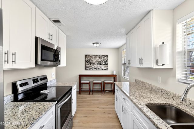 1278 CHEYENNE Court, Orange Park, FL 32065