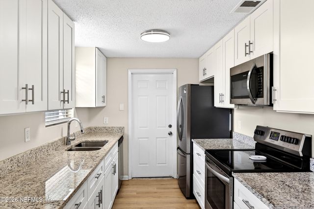 1278 CHEYENNE Court, Orange Park, FL 32065