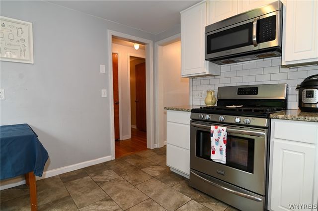 130 Ivyhurst Road, Amherst, NY 14226